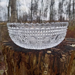 Vintage Cut Crystal Bowl,Hand Cut Crystal Bowl, Crystal Bowl,Cut Glass Bowl with Scalloped Edges,Sparkling bowl,Dinner Service