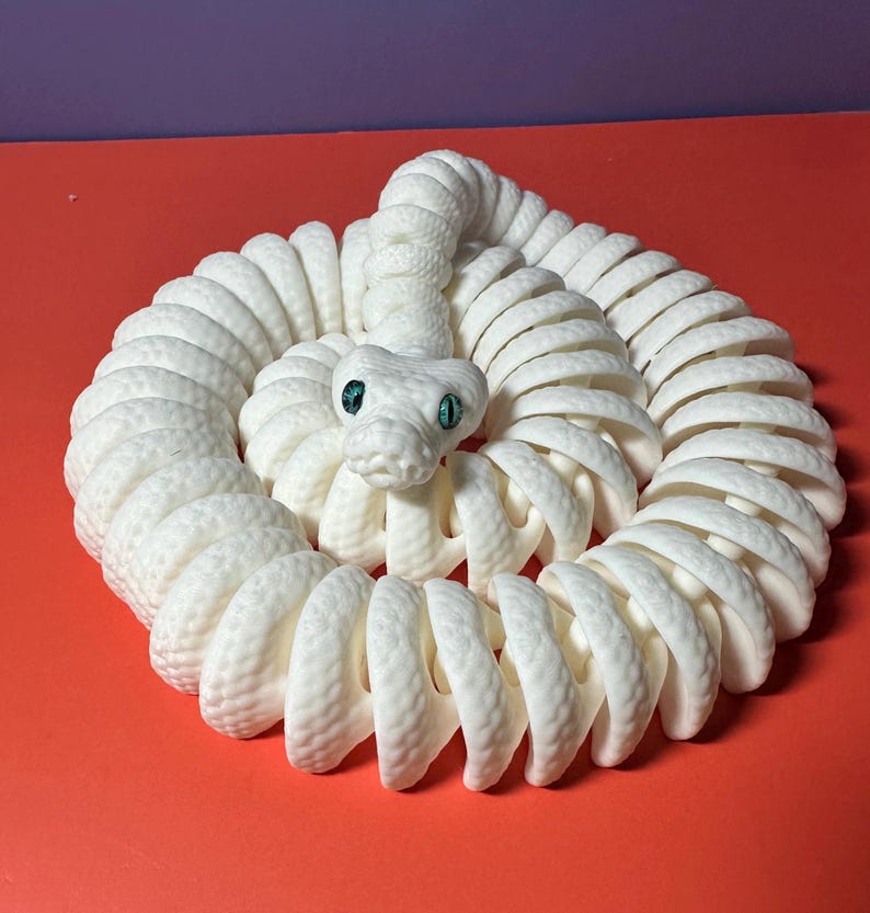 Serpiente pitón bola articulada impresa en 3D: ¡diferentes formas disponibles! Blue Eyed Lucy