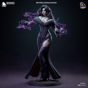 Può includere: Statuetta dettagliata di una donna in un lungo abito viola scuro con corsetto e stivali alti. La figura ha lunghi capelli neri ed è circondata da energia viola. L'immagine include il testo "HIGH-QUALITY PRE-SUPPORTS" e "PATREON.COM/BULKAMANCER".