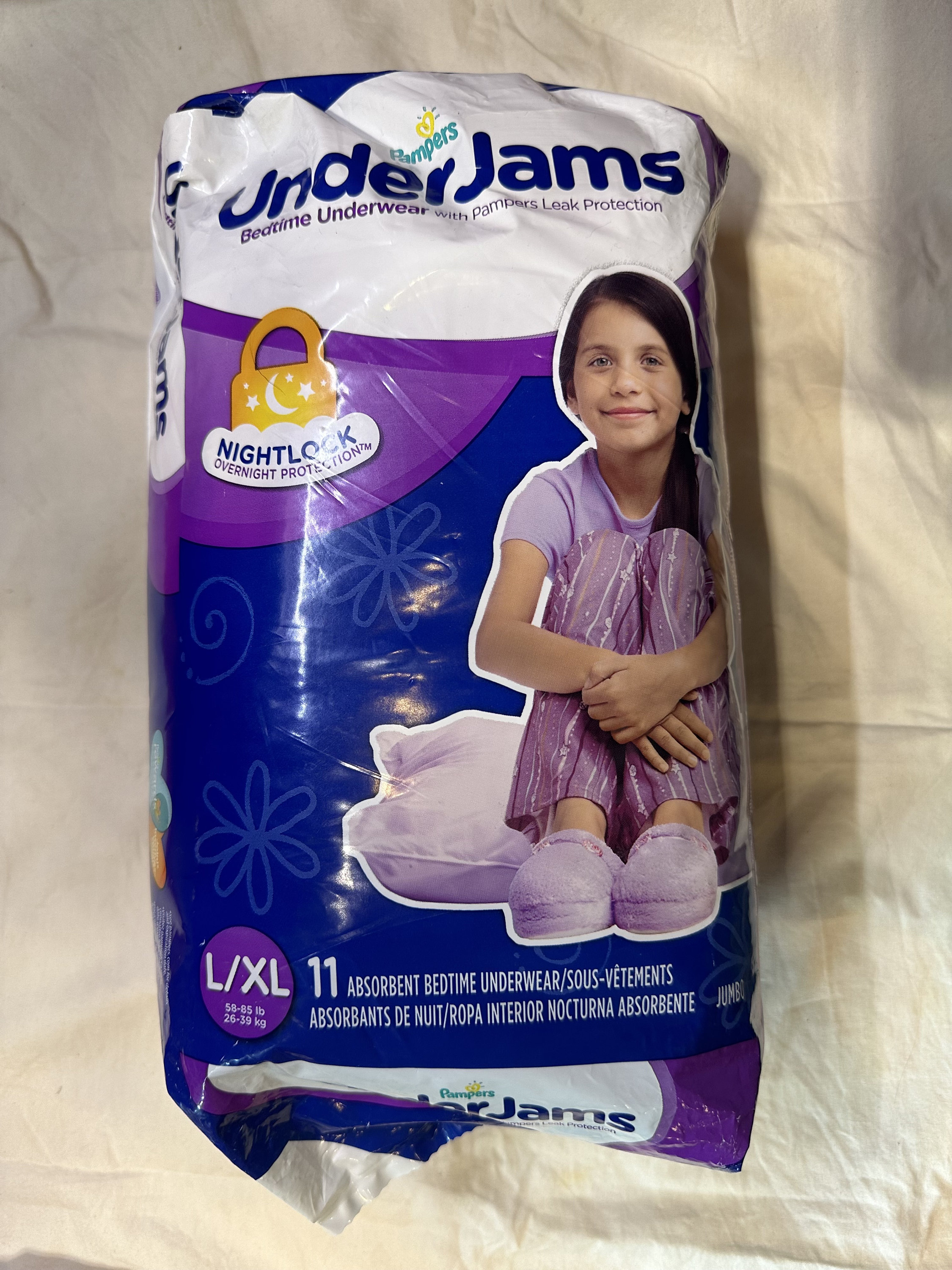 Vintage Taschen von Pampers Underjams Large/Extra Large für Mädchen  (Einhörner und Streifen)