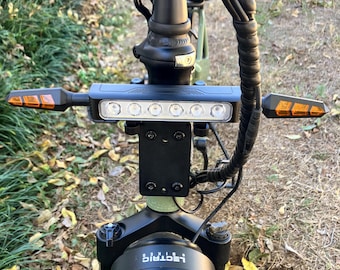 Stem Accessory Rail with Turn Signal Tabs