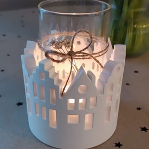 Light house wreath made of Raysin including lantern glass