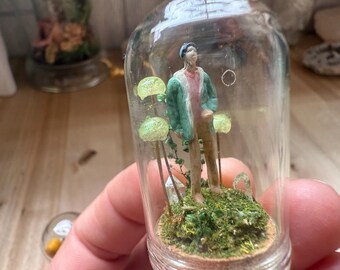 Tiny Daydreamer Mushroom Crystal World