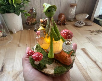 Folia Forest Spirit Snail Traveler Lights Up!