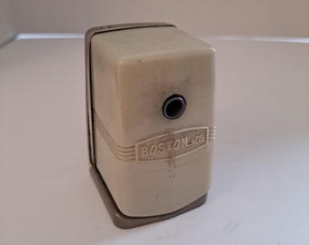 Bostonetta pencil sharpener