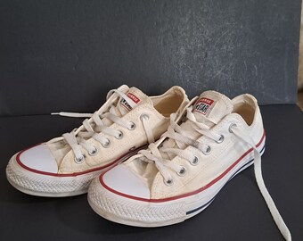 Converse tennis shoes