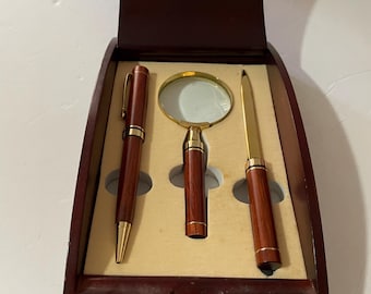 Wooden pen set