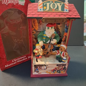 Musical wooden hall