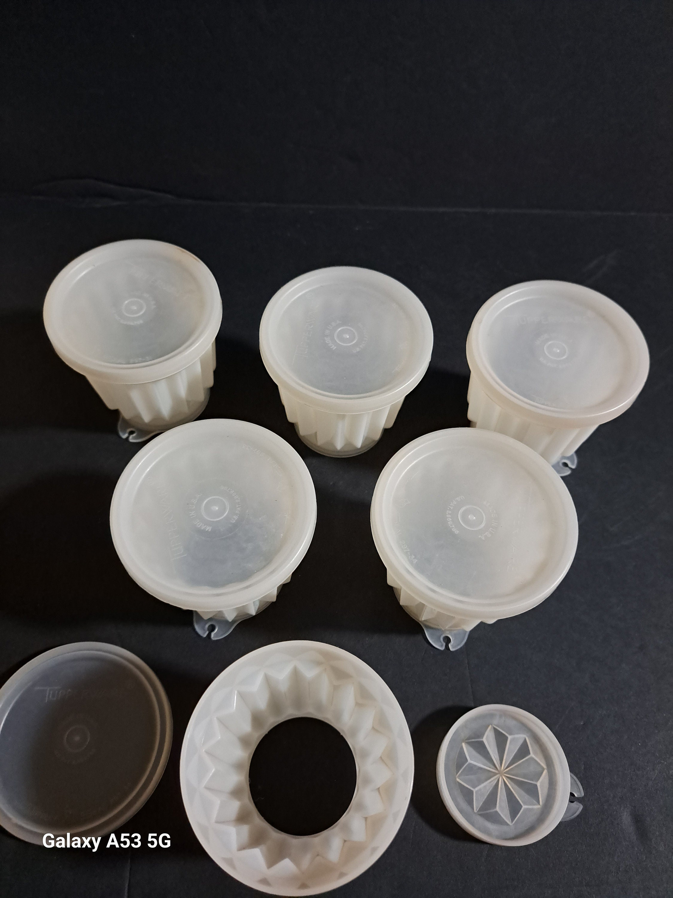 Tupperware Jello Mold Vintage White Jell N Serve with 4 Design Inserts