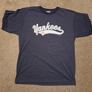 Yankees tshirt