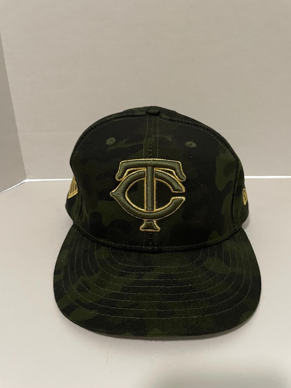 Size New Era Camo Minnesota Twins Official on Field Cap