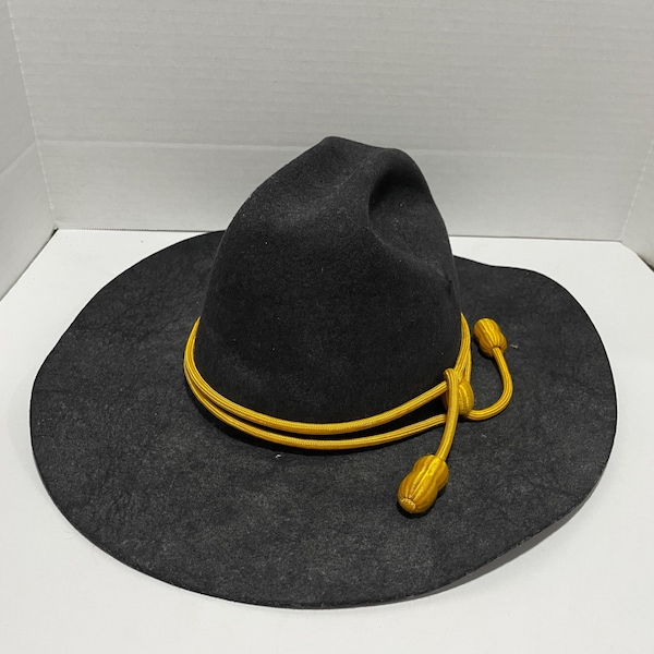 Med Black cowboy hat. Hatquarters USA