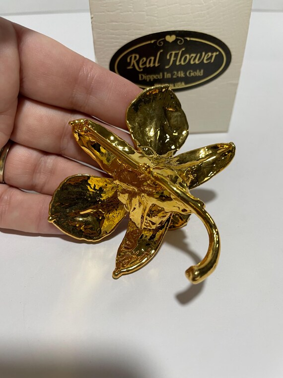 Real flower brooch dipped in 24 K gold, - image 3