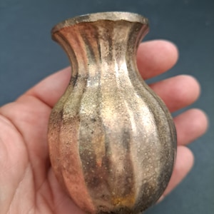 Mini bud vase or toothpick holder
