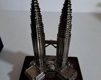 Malaysia Twin Towers figurine