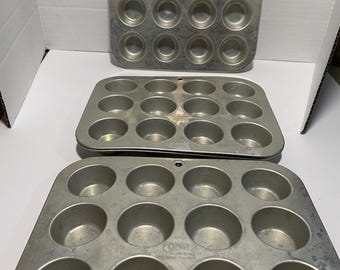 Nordic Ware Maple Leaf Muffin Pan, Nonstick Cast Aluminum, 6 Molds