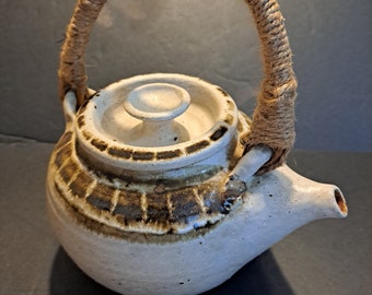 Japanese style teapot