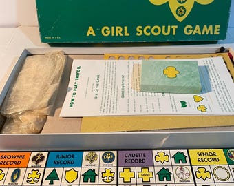 Vintage Girl Scout Trefoil Game