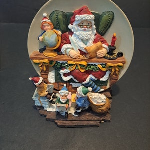 Vintage plate and stand&quot; A Christmas to remember &quot;