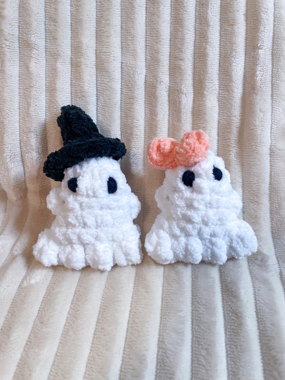 Mini Crochet Ghost Patterns: Hanging Charms (digital Download) - Etsy