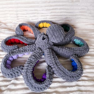 Virkat bläckfiskgosedjur: Miniankare, 24" | Pride Rainbow-bläckfiskalternativ tillgängliga