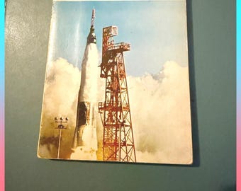 The Outward Urge by John Wyndham and Lucas Parkes - A Penguin Paperback Book 1967