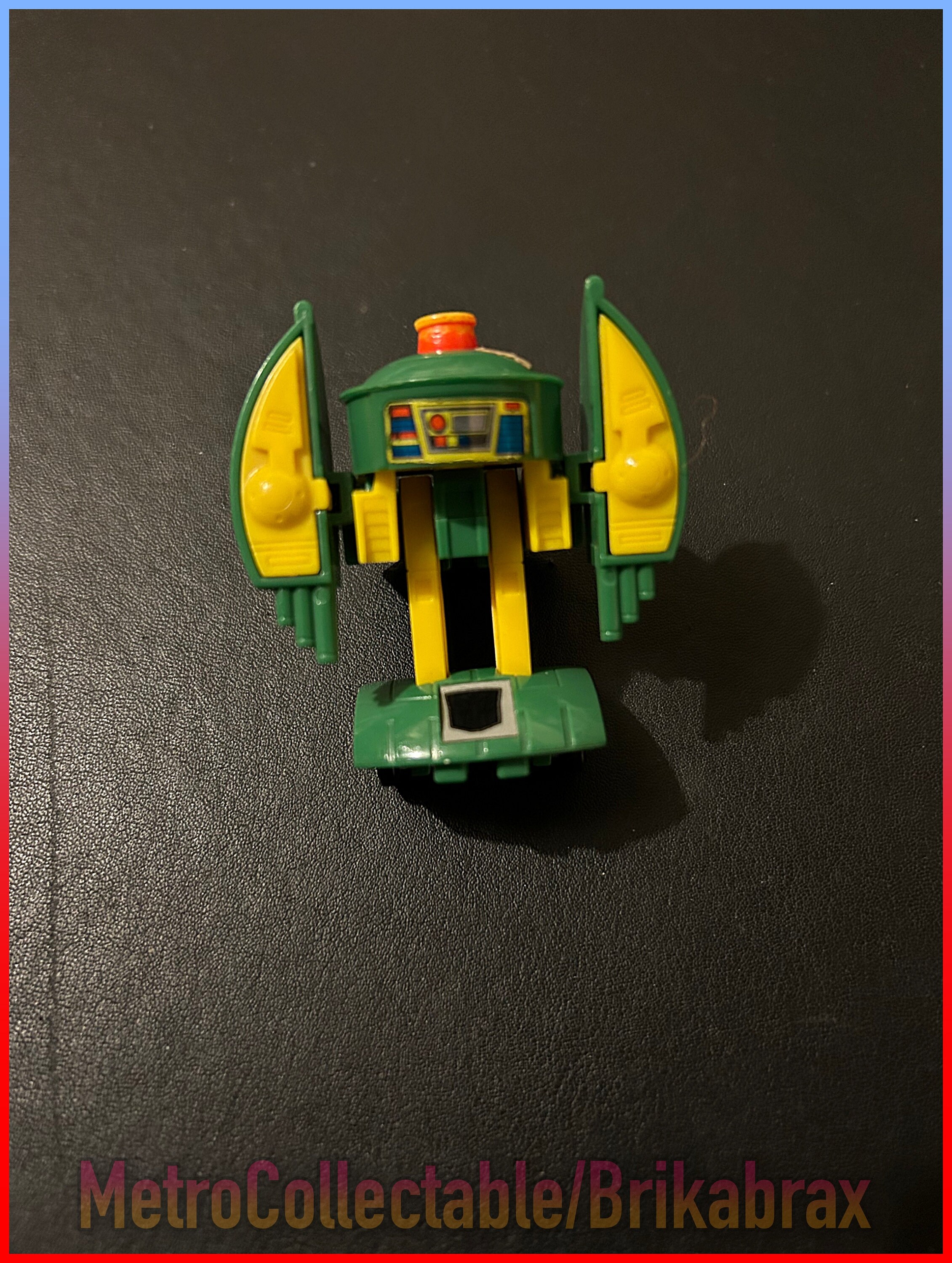 Transformers G1 Cosmos Autobot 5cm Sized Minibot 1984 Takara - Main Image