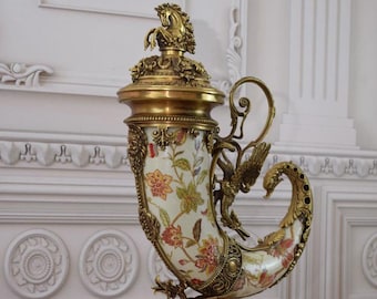 Vintage Porcelain Cornucopia: Floral Bronze Horn of Plenty Ornament