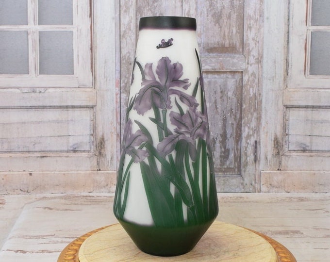 Limited Flower Vase - Green and Purple Glass Vase - Daffodil Emile Galle Style - Solid and Heavy - Wedding Gift Idea - Home Decor