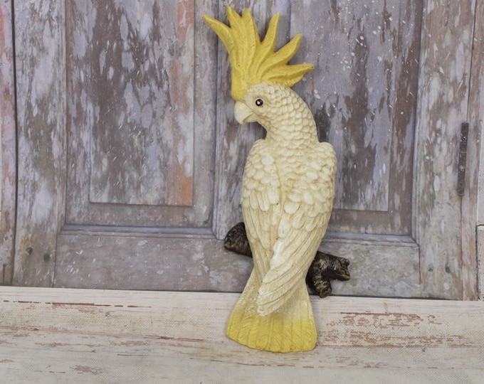 Cast Iron Sculpture Cockatoo - Vintage Statue Parrot - Solid and Heavy Cockatoo - Figurie To Hang on Wall - Wall Art - Wall Decor