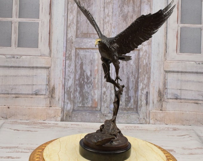 Flying Dangerous Eagle Bronze Statue on Marble Base - Amazing Buzzard - Unique Eagle Sculpture - Gift Idea to Office - Home Decor