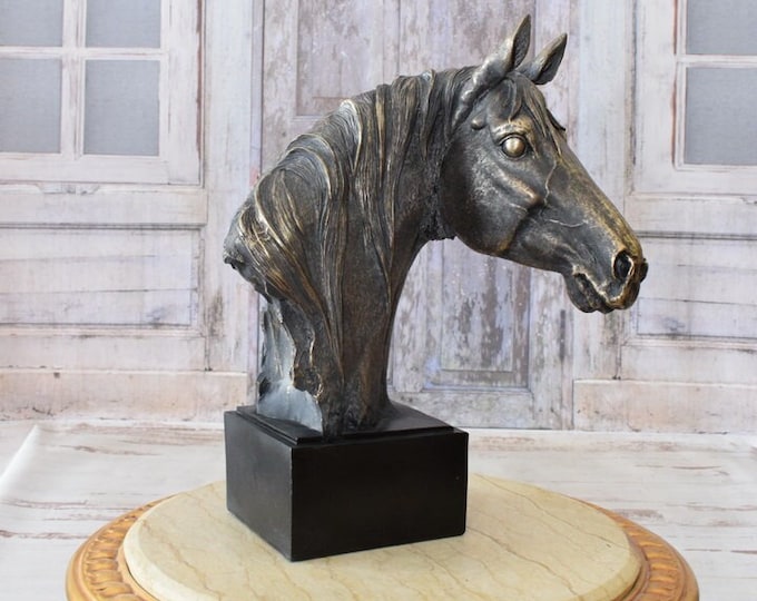 Realistic Horse Trophy Head - Imitation Wood Resin Sculpture - Horse Figurine - Home Decor - Lover Horse - Unique Gift