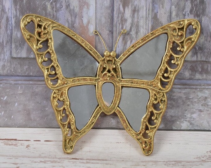 Gold Art Deco Butterfly Mirror – Elegant Wall Decor