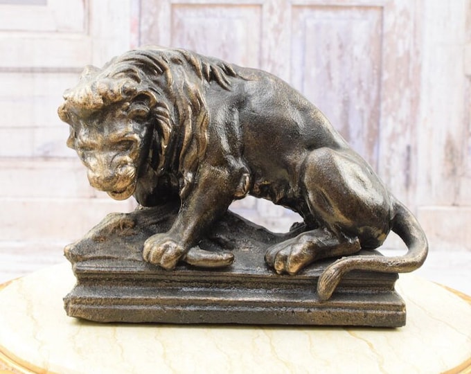 Cast Iron Lion Fighting with Boar - Solid and Heavy Statue - Elegant Home and Garden Figurine - Garden Decoration