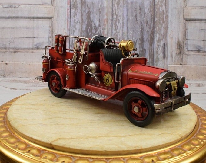 Vintage Model Fire Brigade - Car Old Metal Model - Red and Black Car - Gift Idea for Firefighter Old School Model - Home Decor