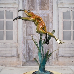 Jumping Frog Bronze Sculpture - Large Painted and Gilded Frog - Bronze Garden Statue - Home Decor - Vintage Statue Frog - Gift Garden