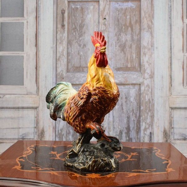 Coq coloré en fonte - Sculpture de ferme - Statue peinte - Cadeau élégant pour agriculteur - Décoration de maison et de jardin