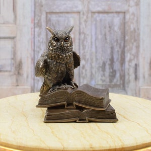 Owl on Books Statue - Owl Art Work - Symbol of Wisdom Figurine - Gift for Student - Elegant Statue - Home Decor - Gift Idea