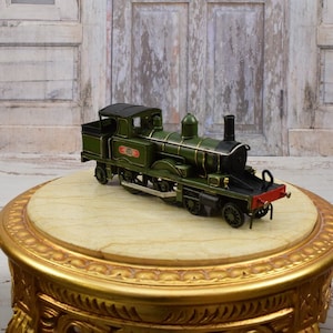 Locomotiva vintage verde - Trem de metal para colecionadores - Trem de brinquedo - Modelo antigo - Item de colecionador - Decoração para casa - Presente de aniversário