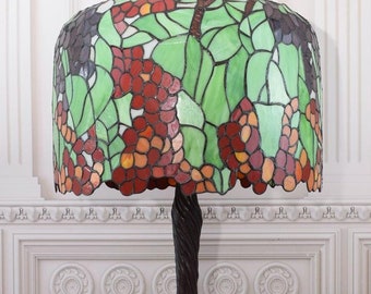 Tiffany Style Table Lamp - Flowers Design - Bedside Lamp - Atmospheric Lamp - Office and Home Decor - Gift for Birthday, Boss