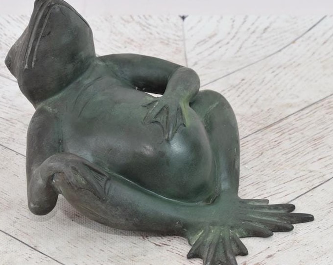 Funny Lying Frog Fountain Bronze Sculpture – Vintage Garden Statue – Perfect Home & Garden Decor – Unique Gift for Garden Lovers