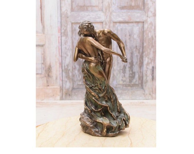 Woman and Man - Couple in Love - Waltz Dance - Hugging Dance - Lovers Couple - Exclusive Gift for Wedding - Handmade Statue