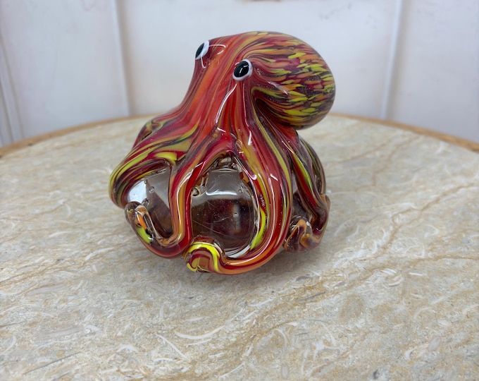 Murano Style Glass Octopus Paperweight: Handcrafted Venetian Figurine