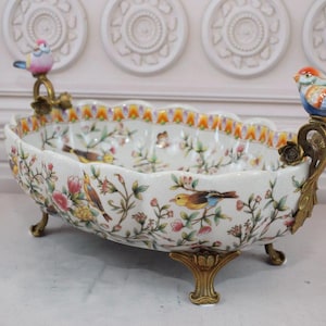 Porzellanschale mit Bronze Verzierungen - Vogel und Blumen Motiv - Bunte Plateau Antike Porzellan - Home Decor - Geschenk für Hochzeit Geburtstag