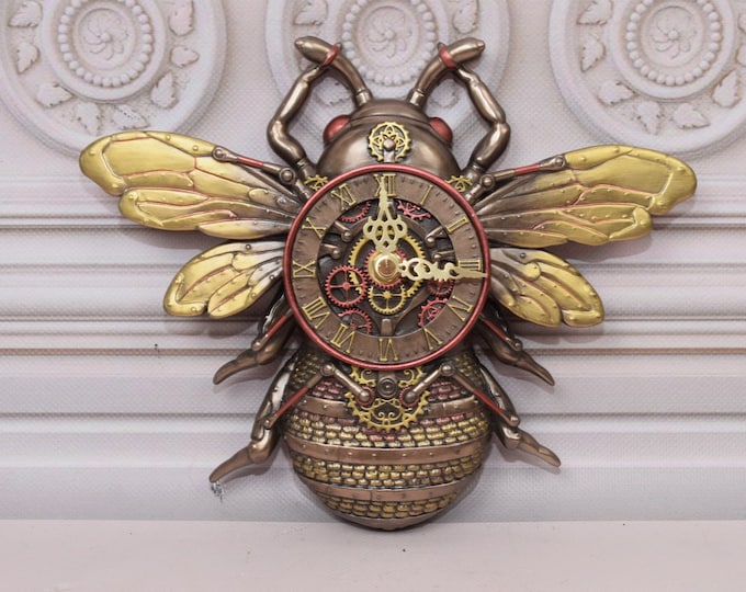 Steampunk Clock in the Shape Bee - Bee Art Work - Impressive Figure - Steampunk Sculpture - Home Decor - Collector Item