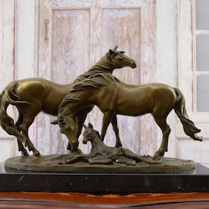 Family Horses Bronze Sculpture on Marble Base - Three Horses Art Work Sculpture - Horse Art - Home and Garden Figurine -