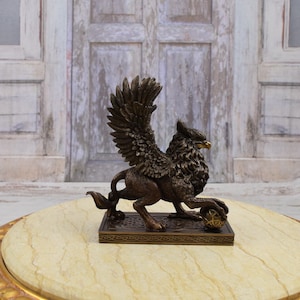 Handcrafted Mythical Lion Griffin with Eagle Head - Statue Lion with Wings - Art Work Sculpture - Home Decoration - Handmade Gift