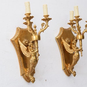 Deux appliques murales empire en bronze - nymphes ailées en bronze - paire de chandeliers en bronze - décoration murale - art mural - chandelier en bronze