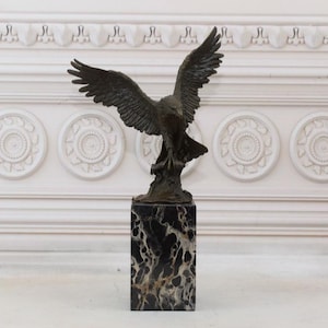Attacking Eagle Bronze Statue - Figurine Buzzard on Marble Base - Foundry Mark Sculpture - Gift for Hunter - Home Decor