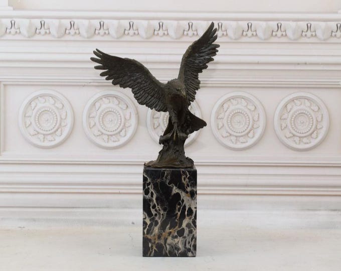 Attacking Eagle Bronze Statue - Figurine Buzzard on Marble Base - Foundry Mark Sculpture - Gift for Hunter - Home Decor